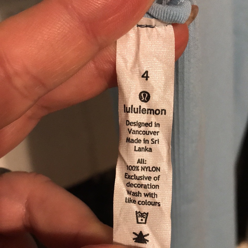 0321 Lululemon - Yoga Tank Top 😘😍 - Picture 8 of 10